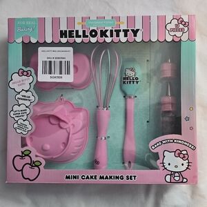 Handstand Kitchen Hello Kitty Mini Cake Baking Set